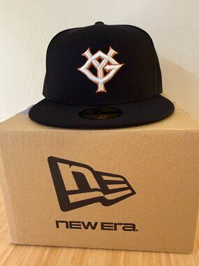 NEW ERA 59FIFTY Tokyo Yomiuri Giants Hat (NPB) White/Orange Japan Baseball